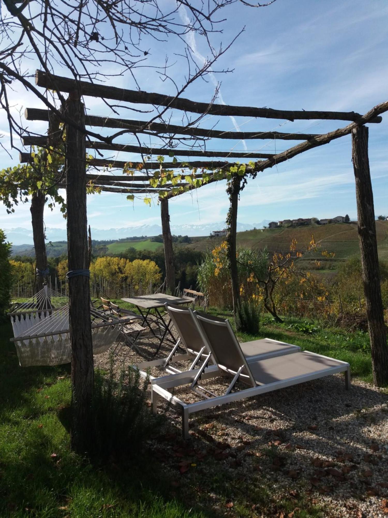 B&B Sant'Anna 21 Monforte dʼAlba Exteriör bild