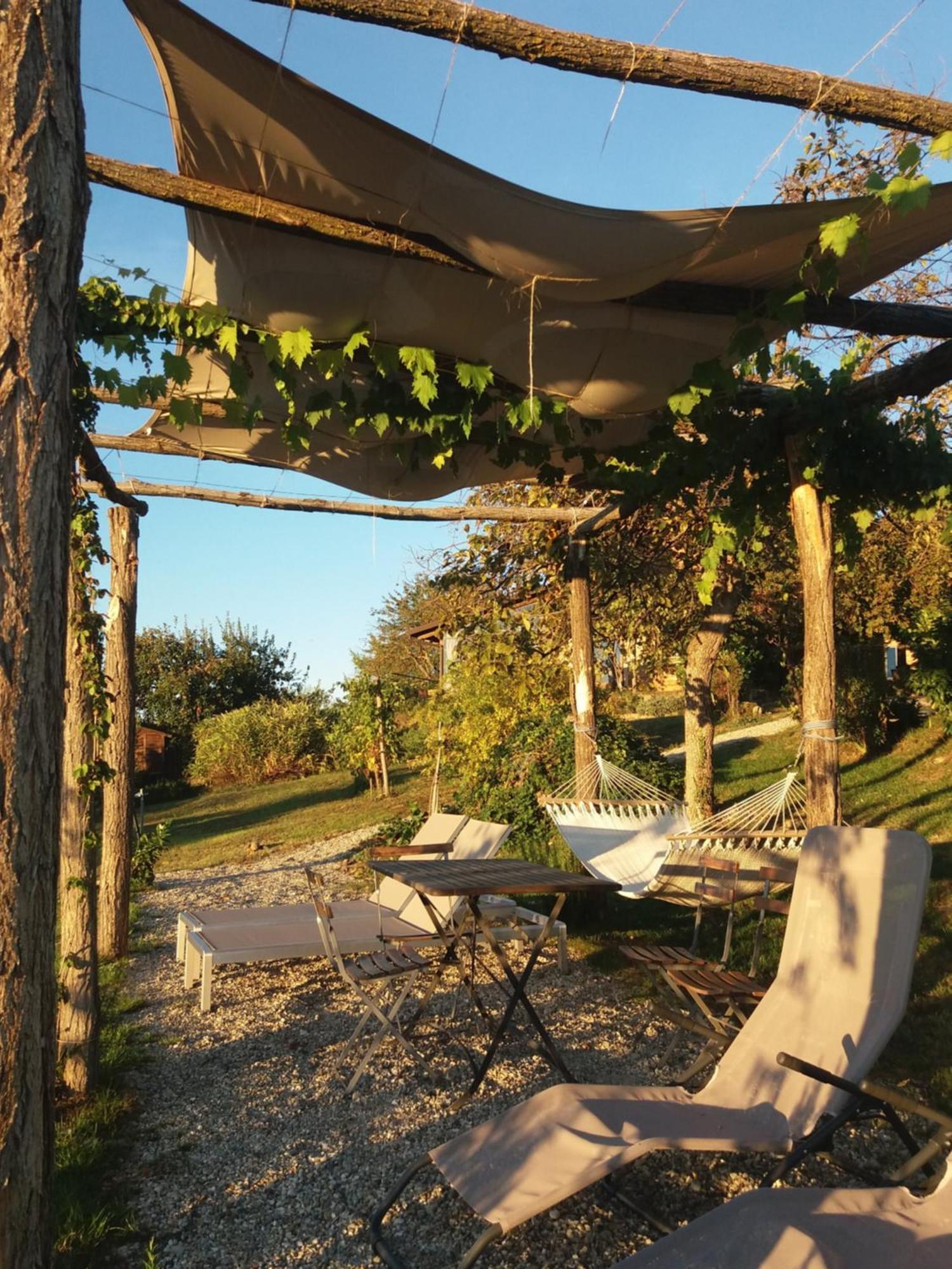 B&B Sant'Anna 21 Monforte dʼAlba Exteriör bild