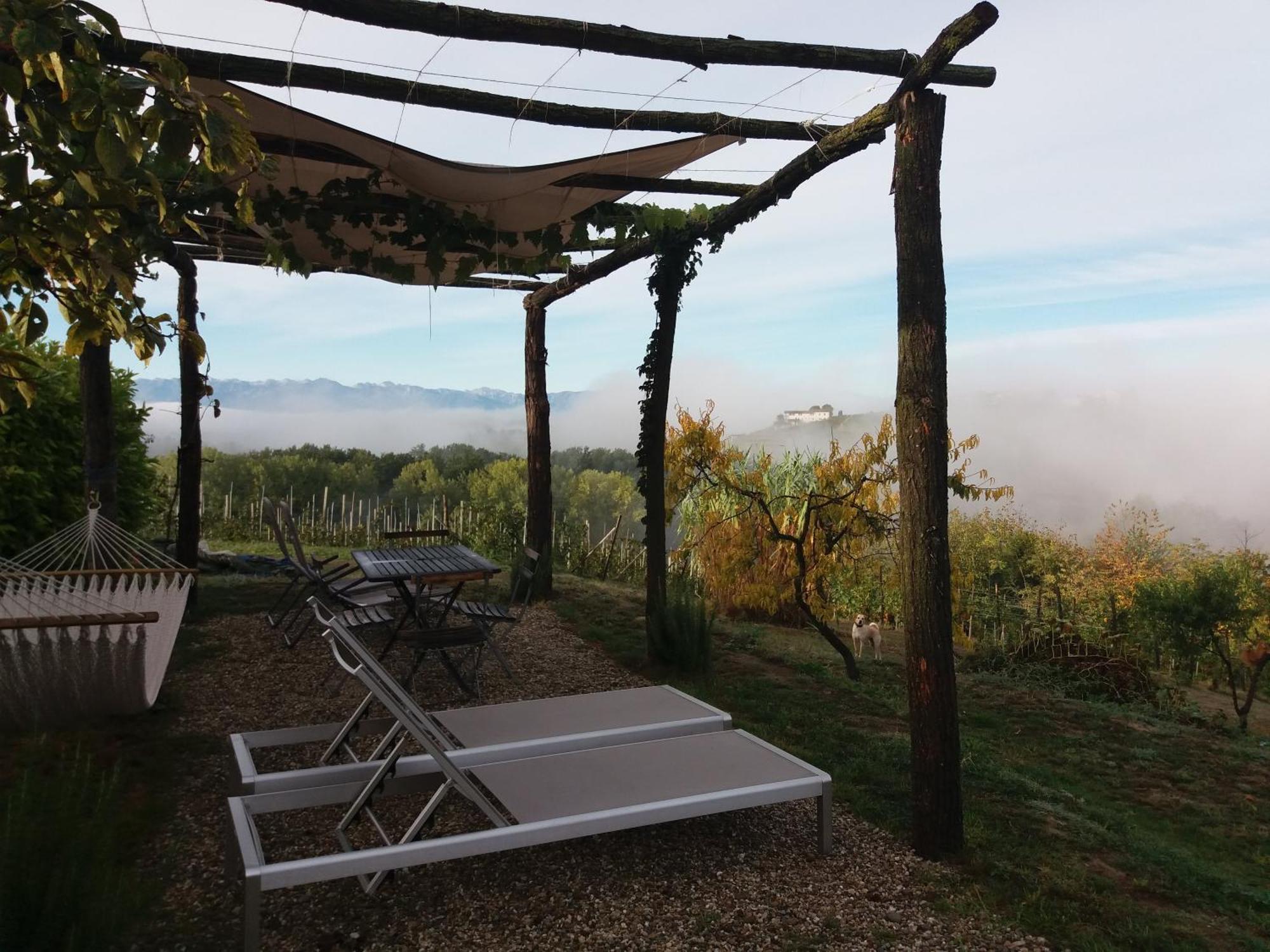 B&B Sant'Anna 21 Monforte dʼAlba Exteriör bild